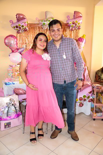 Kendra Castro y René Martínez
