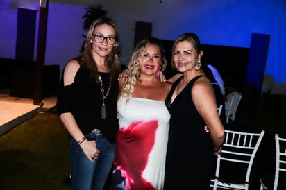 Éricka, Any y Mónica.