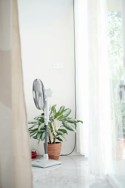 Los ventiladores pueden gastar de 30 a 120 watts de energía. [Pexels]