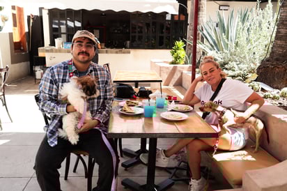 Antonio Ramírez y Laura Cabelaris.