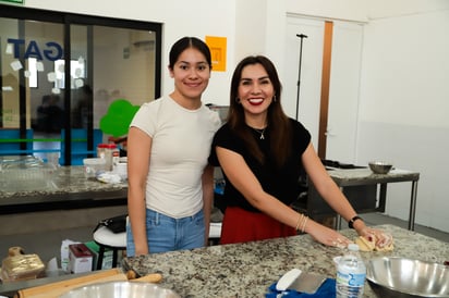 Daniela Pérez y Ani Herrera.