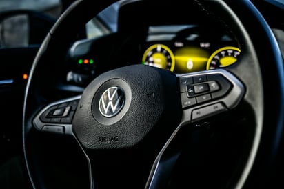 Los autos que tengan fallas técnicas, serán reparados sin costo por Volkswagen. [Unsplash]