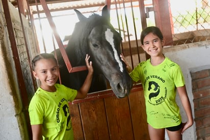 Aitana y Luciana.