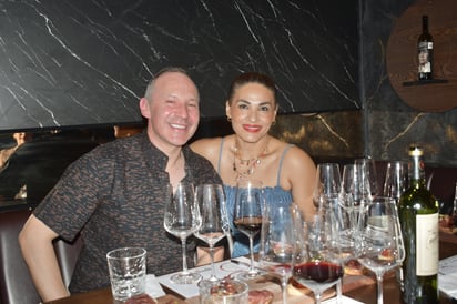Rony Russek y Adriana Fernández.

