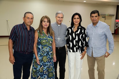 Gerardo Bejarano, Katy de Bejarano, Luis Martín Barraza, Tere de Ortíz y Ricardo Ortíz.