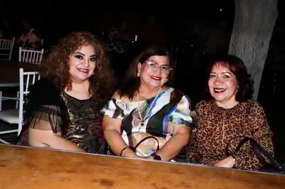 Yolanda Salazar, Laura Macías y Paty Mayorga.