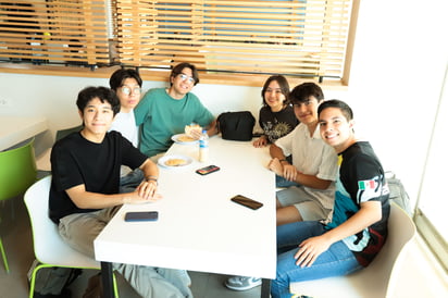 Takeshi Hotema, Sergio Amaro, Carlos Villalobos, Érika Sánchez, Santiago Magaña y Claudio Ávila.
