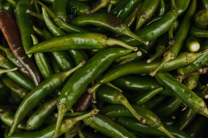 El chile serrano fue el alimento que subió más de precio en las primeras semanas de agosto. [Pexels]
