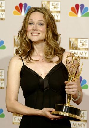 Laura Linney, mejor actriz de telefilme por su actuación en Wild Iris.