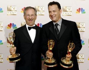 Steven Spielberg y Tom Hanks, con sus galardones