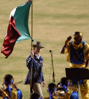 La atleta mexicana Ana Gabriela Guevara fue la encargada de portar la bandera de México en la ceremonia de apertura de los Juegos Centroamericanos y del Caribe.