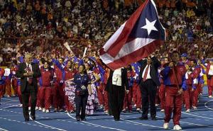 Atletas de Puerto Rico en el desfile de atletas durante la ceremonia de apertura de los Juegos Centroamericanos y del Caribe