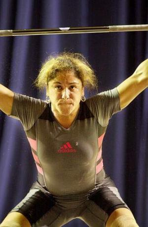 La campeona olímpica mexicana, Soraya Jiménez,  logró tres medallas de plata en la división de los 58 kilogramos en las pesas de los Juegos Centroamericanos.