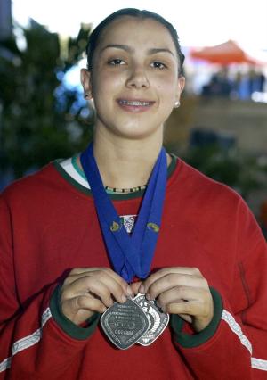 La pesista mexicana Cinthya Domínguez obtuvo la medalla de plata en  levantamiento de pesas, categoría de los 69 kgs, dentro de los XIX Juegos deportivos centroamericanos y del caribe en San Salvador.