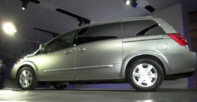 Nissan fabricó la nueva Minivan Quest V-6, basandose en el último modelo del ‘Altima’  La propuesta tiene un amplio espacio interior, más grande de cualquier Minivan.