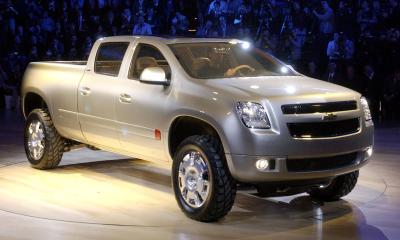 La nueva camioneta Cheyenne de la Chevrolet se muestra en la Exhibición Internacional de Autos en Detroit. Sus ruedas fueron puestas lo más orilladas posible para crear un gran espacio en su  interior, cuenta con 500 caballos de fuerza, v-8.