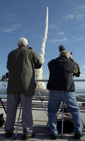 El Columbia regresaría el primero de febrero al Centro Espacial Kennedy.