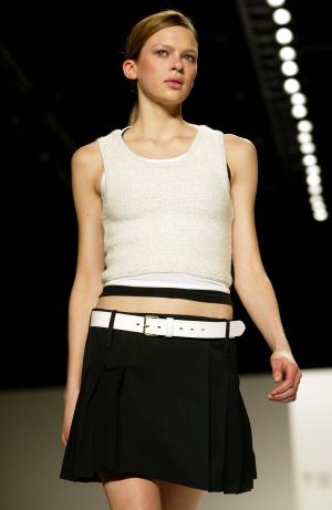 La fórmula que siempre resulta, según los expertos, es crear prendas que combinen la creatividad y la funcionalidad, lo que permite complacer los gustos de un abanico más amplio de compradores.
Diseño Tommy Hilfiger