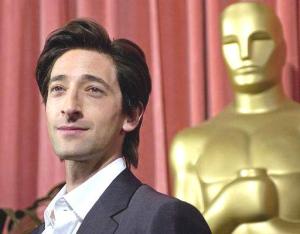 El actor Adrien Brody está nominado a mejor actor por 'The Pianist'