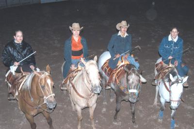 Pero fue hasta el año de 1952, cuando en ese entonces el presidente de la Asociación Nacional de Charros, Everardo Camacho Mora, y el instructor de la Escuela de Charrería, Luis Ortega, idearon evoluciones a caballo, las cuales ejecutaron varios niños en diferentes presentaciones, que agradaron en su mayoría al público.