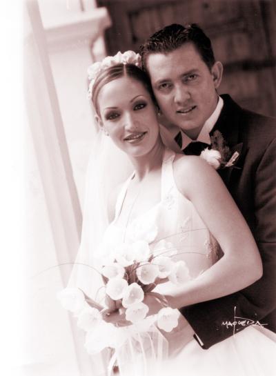 Lic. Francisco Javier Galindo Obregón y Lic. Lorena Hernández de la Vega contrajeron matrimonio religioso el cinco de abril de 2003