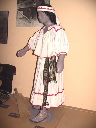 4.- Sala de Etnografía Mexicana: Se muestran los diferentes grupos étnicos del país.