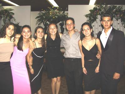 Ve las imágenes del baile de debutantes del Campestre