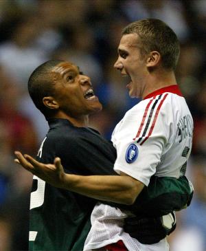 Era evidente la ausencia del checo Pavel Nedved, ya que en la “Juve” no había un hombre con el fuelle, pausa y acarreo de balones característico de este jugador.