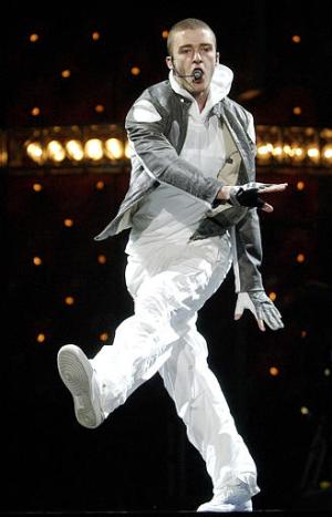 Con su disco 'Rock your body', Justin ha alcanzado un buen nivel de ventas en EU, desplazando incluso a cantantes como Robbie Williams de la listas de popularidad.
