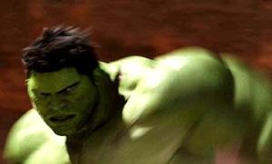 Un ser monstruoso en la tradición de Jeckyll y Hide que revela la doble naturaleza del ser humano. La ira y la razón se dan la mano a través de uno de los personajes más temidos y enternecedores de la factoría de Marvel Comics, la cual llega a las pantallas cinematográficas.