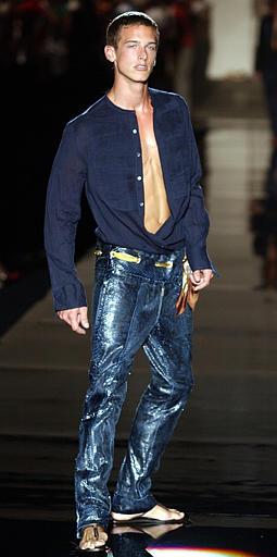 Cavalli fue calificado por la crítica como un dandy ocioso que se dedica a pasatiempos elitistas, como la hípica o la vela, y que para acudir a Saint Tropez o Palm Beach escoge la ligereza en pantalones y camisas de seda con motivos de flores y adornos de piel de leopardo.