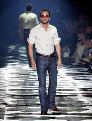 Tom Ford se mira a sí mismo en su nueva colección y retorna a sus orígenes de Texas, sin olvidar su larga experiencia europea, que ha hecho de él un gurú de la elegancia sofisticada.