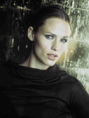 Jennifer Garner, quien participa en la serie 'Alias' fue nominada como mejor actriz dramática.