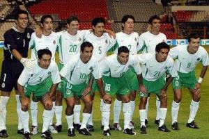 El equipo de México estuvo alineado de la siguiente manera: 
1-Oswaldo Sánchez; 2-Fernando Salazar, 3-Omar Briseño, 5- Ricardo Osorio, 18-Salvador Carmona; 6-Octavio Valdez, 8-Pavel Pardo, 10-Miguel Zepeda (11-Daniel Osorno 46 minutos), 20-Rafael García (15-Juan Pablo Rodríguez 75 minutos); 21-Jesús Arellano (14-Luis Pérez 58 minutos), 9-Jared Borgetti.