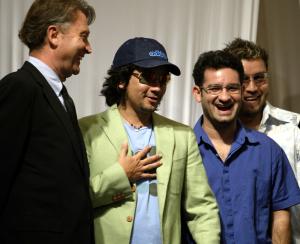 Es la primera vez que el Grammy Latino sale de Los Angeles. En el 2001 Miami había sido designada como la sede de la premiación, pero los organizadores resolvieron mudar la ceremonia a California ante las amenazas de protestas de los exiliados cubanos contra la presencia de artistas de la isla.