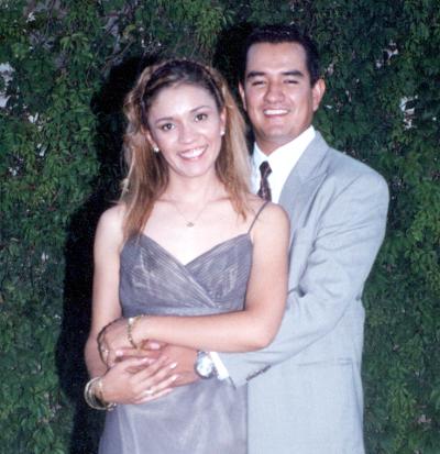 Carolina Stefanía Quiroz Martínez y Roberto Guerrero Garibay contrajeron matrimonio recientemente.
