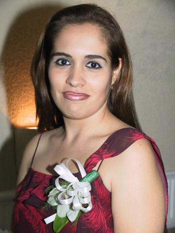 31 julio 

Silvia Sifuentes Blásquez dejará muy pronto la soltería por lo cual Lucrecia Mijares de Blásquez y Silvia Blásquez de Cossío le organizaron una despedida.