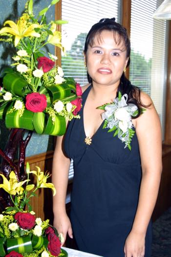 02 agosto


Mayela Delgado Fematt en la despedida de soltera que le ofreció su mamá Dolores Fematt y su futura suegra Felipa Vázquez de Pérez.