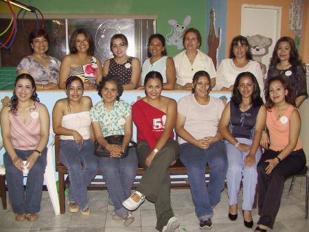 Myriam Guadalupe Guillén se casará en breve y por tal motivo le fue ofrecida una primera despedida. La anfitriona del festejo fue Mayra Guillén.