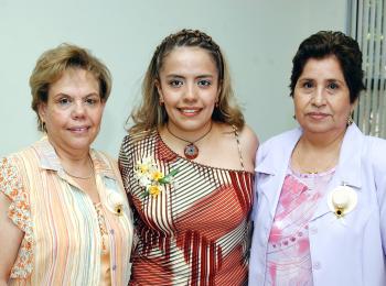 07 agosto
 Karina Jeanett Gómez Sánchez en el festejo pre nupcial que le ofrecieron Hortencia de Martínez y María Candela de Gómez.