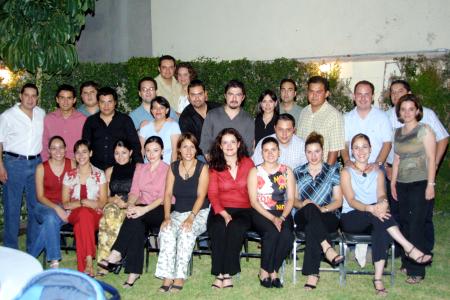 Caty Ortiz de Rodríguez y Nadia Acosta de Simental fueron festejadas por su respectivos cumpleaños con un convivio organizado por un numeroso grupo de amigos y familiares.