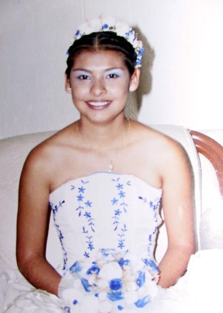 Estephanie Aurora celebró sus quince años en dias pasados, es hija de los señores Luis Gerardo Serrano y Martha Alicia de García