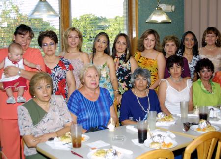  22 de agosto 
Una fiesta de despedida fue ofrecida en honor de Marle Jazmín Silva de Anda en la que fueron anfitrionas Mary de Anda de silva, Elena Cantú de Silva, Lizbeth Kristal y Sol Silvia de Anda.
