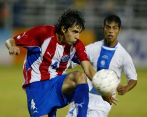 Gracias a la victoria de Paraguay sobre Guatemala 2-0 México pudo calificar a la siguiente fase.