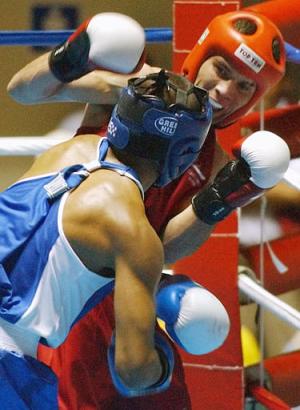 El mexicano Abner Martínez derrotó al argentino Juan Manuel Flores 54 en la categoría de 54 kgs.