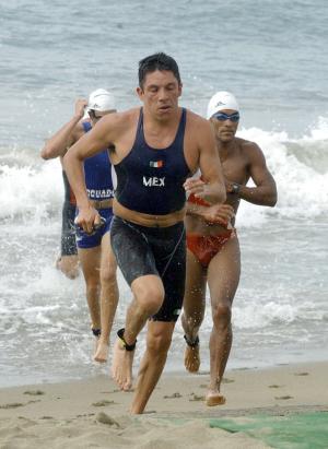 José Luis Zepeda tampoco consiguió ninguna medalla en el triatlón.