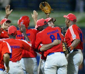 Cuba derrotó a la selección de Santo Domingo, por lo que se enfrentará a EU por la medalla de oro.