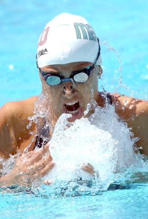 La nadadora mexicana Adriana Marmolejo calificó a la final de 200 metros pecho femenil en las actividades de natación.