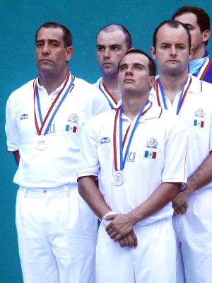 El equipo mexicano de pelota de cuero, integrado por Pedro Aguirre, Francisco Mendiburu, Rodrigo Ledesma y Luis Mercadillo, cerró su participación en los Puegos Panamericanos con la medalla de plata.