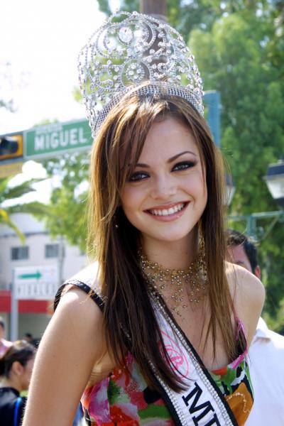 Sin lugar a dudas quien más  llamó la atención fue Marisol González Casas, Nuestra Belleza México 2002; quien arrancó suspiros, aplausos y hasta piropos.